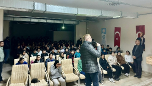 Harran Üniversitesi Akademisyenleri Siverekli Öğrencilerle Buluştu