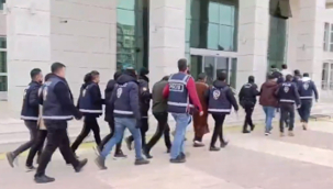 İsminiz FETÖ'ye karışmış diyerek vatandaşları dolandıran 9 kişi yakalandı!