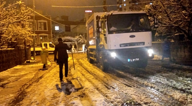 Siverek Belediyesi Kar Temizleme Çalışmalarına Hız Kesmeden Devam Ediyor