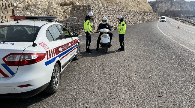 Vali Şıldak Trafik Kazalarına Dikkat Çekti: Ocak Ayında 5 Kişi Hayatını Kaybetti