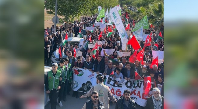 Şanlıurfa'da Gazze'ye dev destek yürüyüşü: Binler Siyonist zulme lanet okudu!