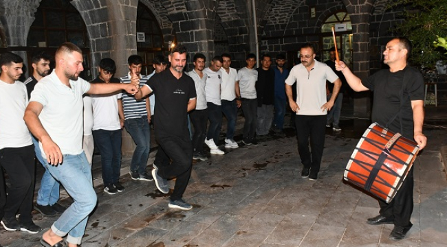 Siverek'te Halk oyunları kursları geleneksel kültürü canlandırıyor