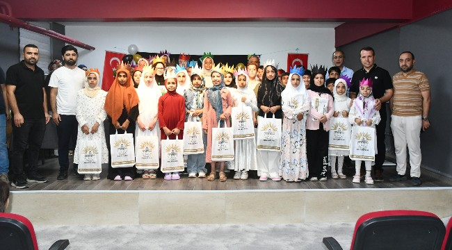 Siverek Belediyesinden öğrencilere Kur'an-ı Kerim hediyesi