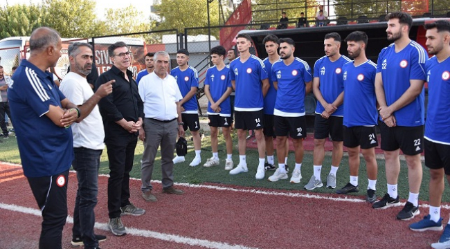 Başkan Bucak'tan Belediyespor'a moral ziyareti