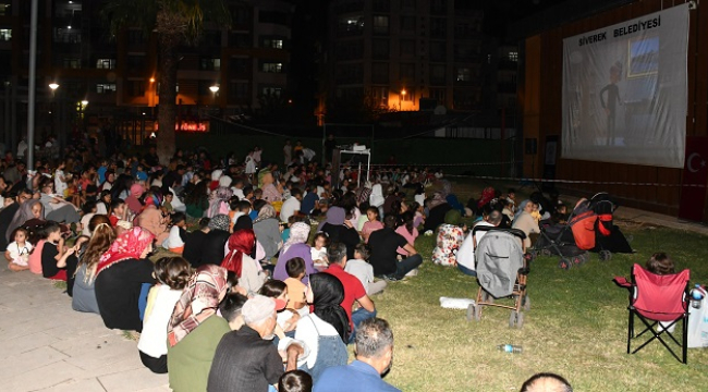 Siverek'te açık hava sineması etkinlikleri sürüyor