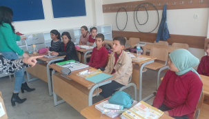 Hayata Dair Grubu Siverek'te 200 çocuğun yüzünü güldürdü