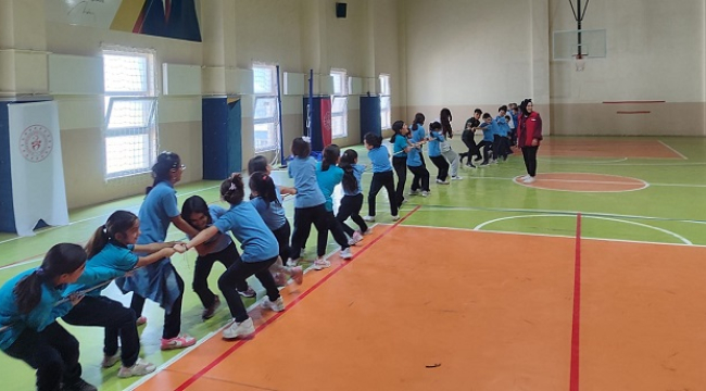 Siverek Gençlik Merkezi'nde eğlenceli etkinlikler