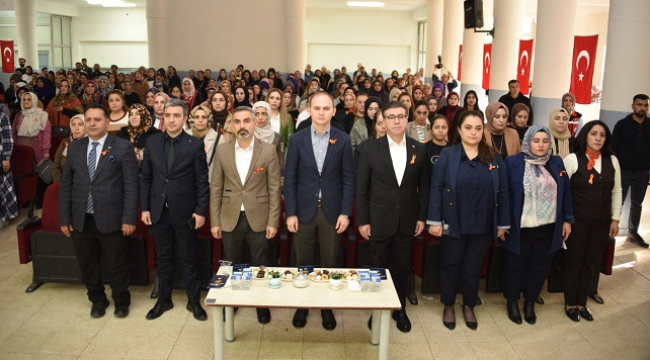 Siverek'te şiddete karşı hukuk ve dayanışma mesajları
