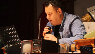 Müslüm Çap'tan Şiir Akşamında Duygu Yüklü "Baba" Yorumu