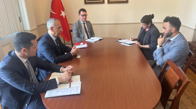 Ottawa'da Müslüman Toplumların Hak ve Özgürlükleri Masaya Yatırıldı