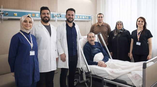 Şanlıurfa'da kalp kapağına omuzdan müdahale