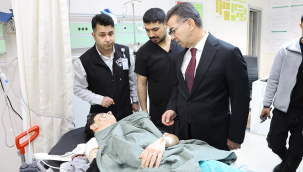 Başkan Bucak'tan yaralı öğretmen ve öğrencilere ziyaret