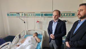 Kaymakam Salih Sak'tan Yaralı Öğrencilere Hastanede Ziyaret