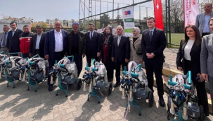 Şanlıurfa'da Üreticilere Süt Sağım Makinesi Verildi