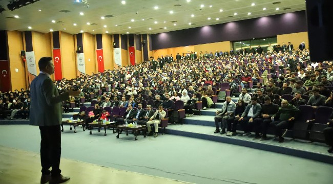Siverek'te öğrencilere kaygıdan başarıya giden yol anlatıldı
