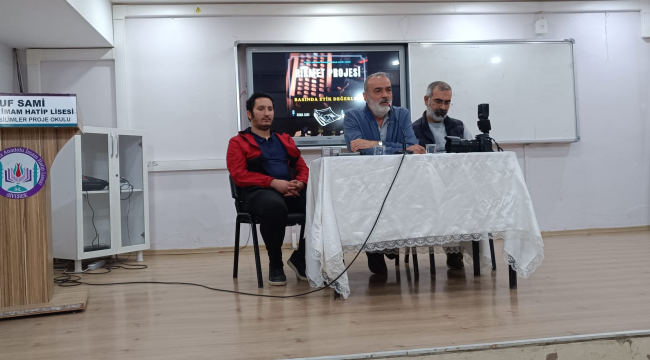 Siverek Gazeteciler Cemiyeti üyeleri, öğrencilerle basında etik değerleri konuştu