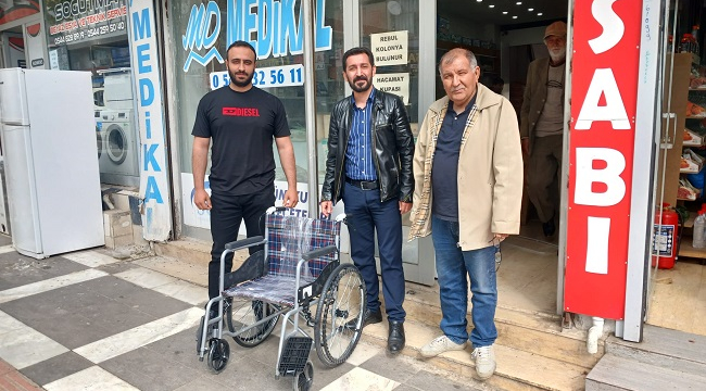 Siverek'te Engelli Vatandaşa Donanımlı Sandalye Desteği Hediye Edildi