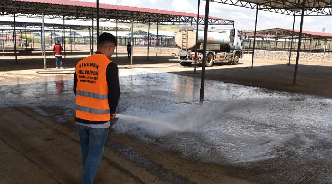 Siverek'te kurban kesim alanı bayrama hazırlandı