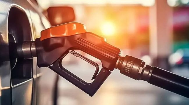 Akaryakıta Zam Geldi: Benzin ve Motorin Yeniden Yükseldi