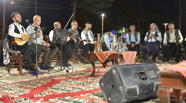 Dengbêjlik Geleneği Siverek Kalesi'nde Yankılandı