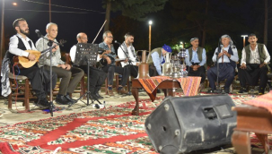 Dengbêjlik Geleneği Siverek Kalesi'nde Yankılandı