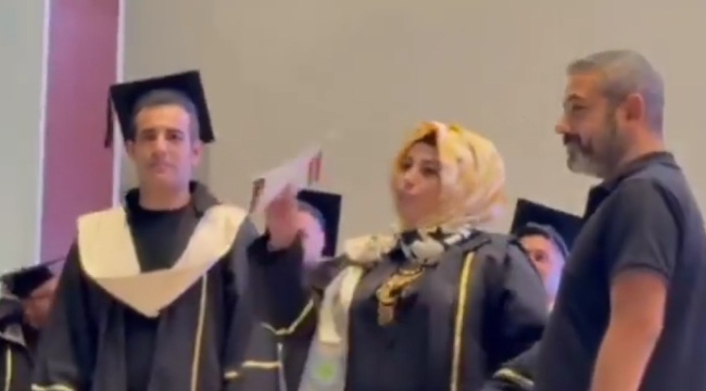 Diplomasını Aldı, 28 Şubat'ı Protesto Etti (videolu)
