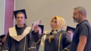 Diplomasını Aldı, 28 Şubat'ı Protesto Etti (videolu)