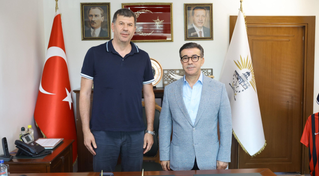 Şerdil Dara Odabaşı'ndan Siverek Belediyesine Ziyaret