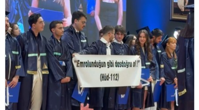 Mezuniyet Töreninde Ayet Pankartına Müdahale!