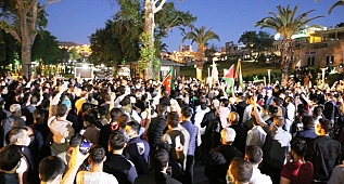 Şanlıurfalılar: Aksa için kanımızı akıtmaya ve canımızı vermeye hazırız